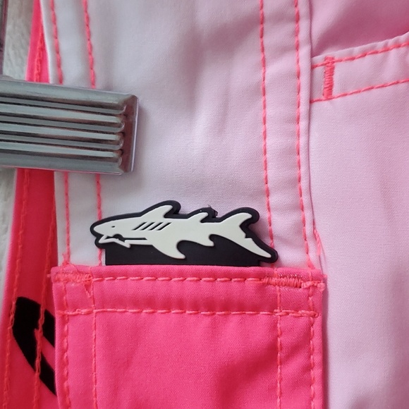 Pink shorts - Picture 4 of 8